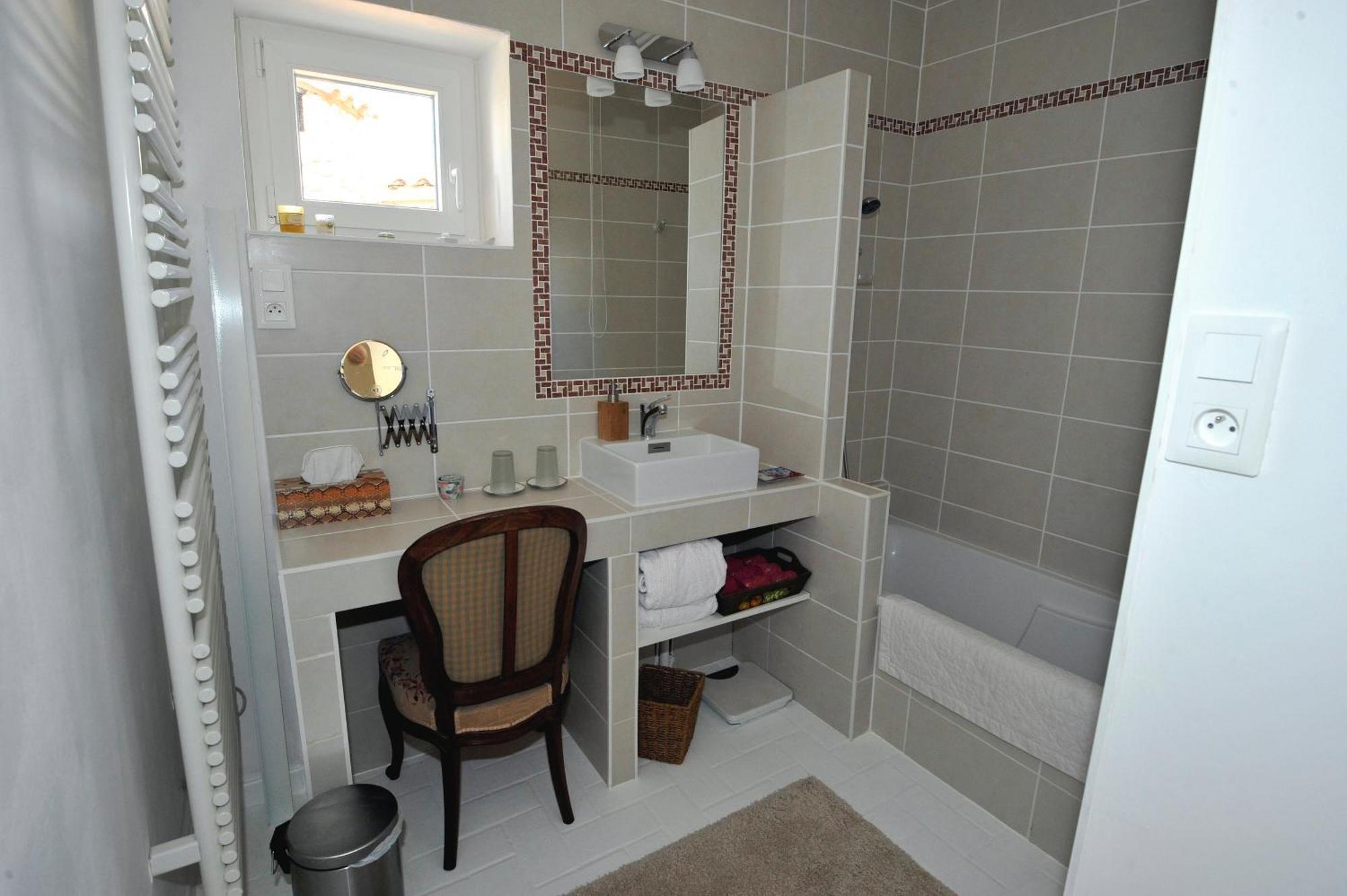 Chez Elles Apartment Portes-en-Valdaine ภายนอก รูปภาพ